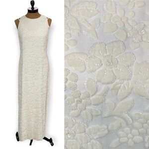 Kay Unger New York cream silk blend fully beaded column dress side slits lined 8